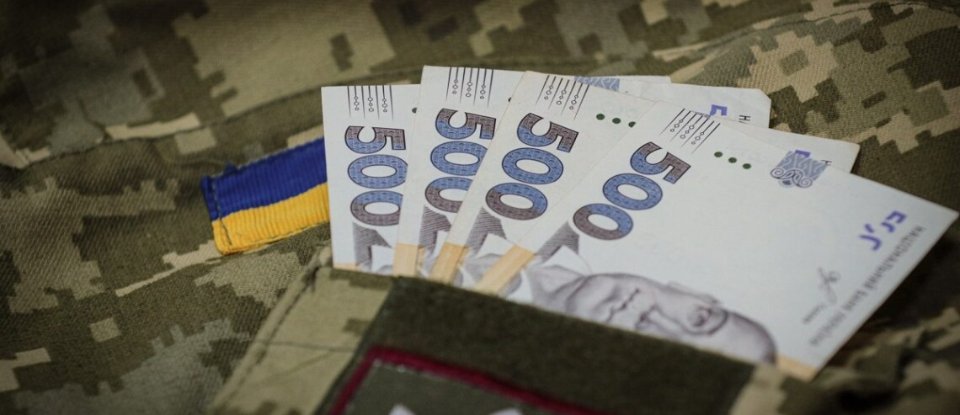 В Івано-Франківській громаді одноразово виплачуватимуть військовим 10 тисяч гривень для відновлення та реабілітації
